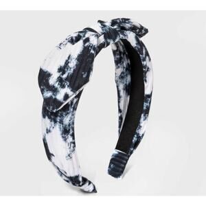 Danielle Walker headband